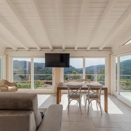 Belvedere - Helloelba 펜션 *